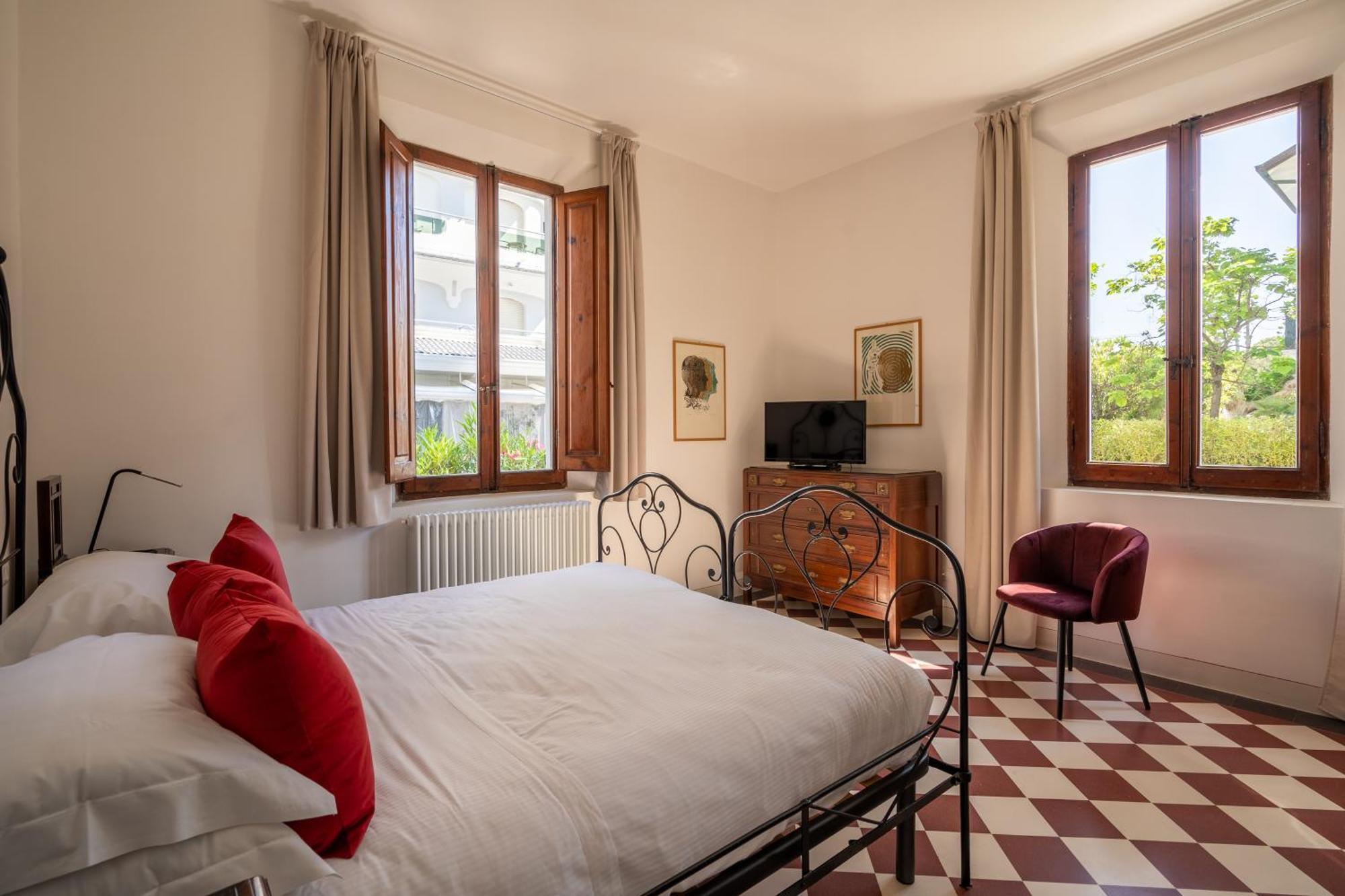 Hotel Select Suites & Spa - Apartments Riccione Kültér fotó